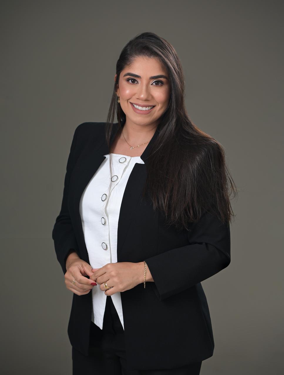 Dra. Kamyla Alexandre